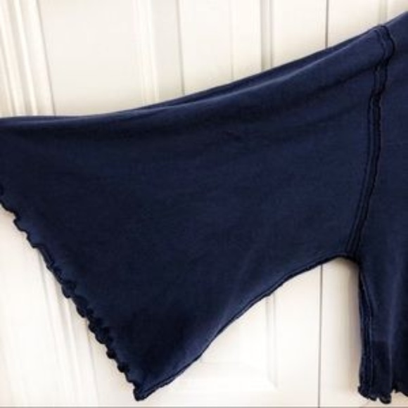 Free People Cropped Tee in Blue size L - Picture 4 of 6